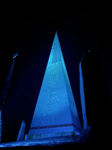 Blue illumination on the stainless steel surface of Solspeilet
